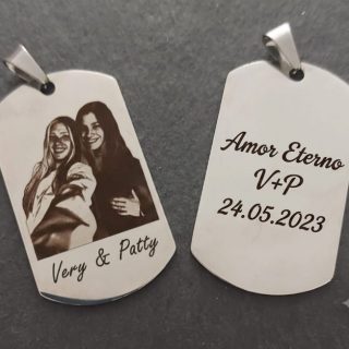 Ciondolo "ovale cm.5x2,8" in acciaio, Personalizzabile con scritta o fotografia incisa