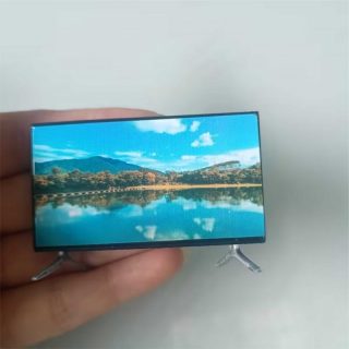📺 Mini TV LCD "Schermo Piatto Ultra-Sottile" – Display Decorativo Non Elettrificato